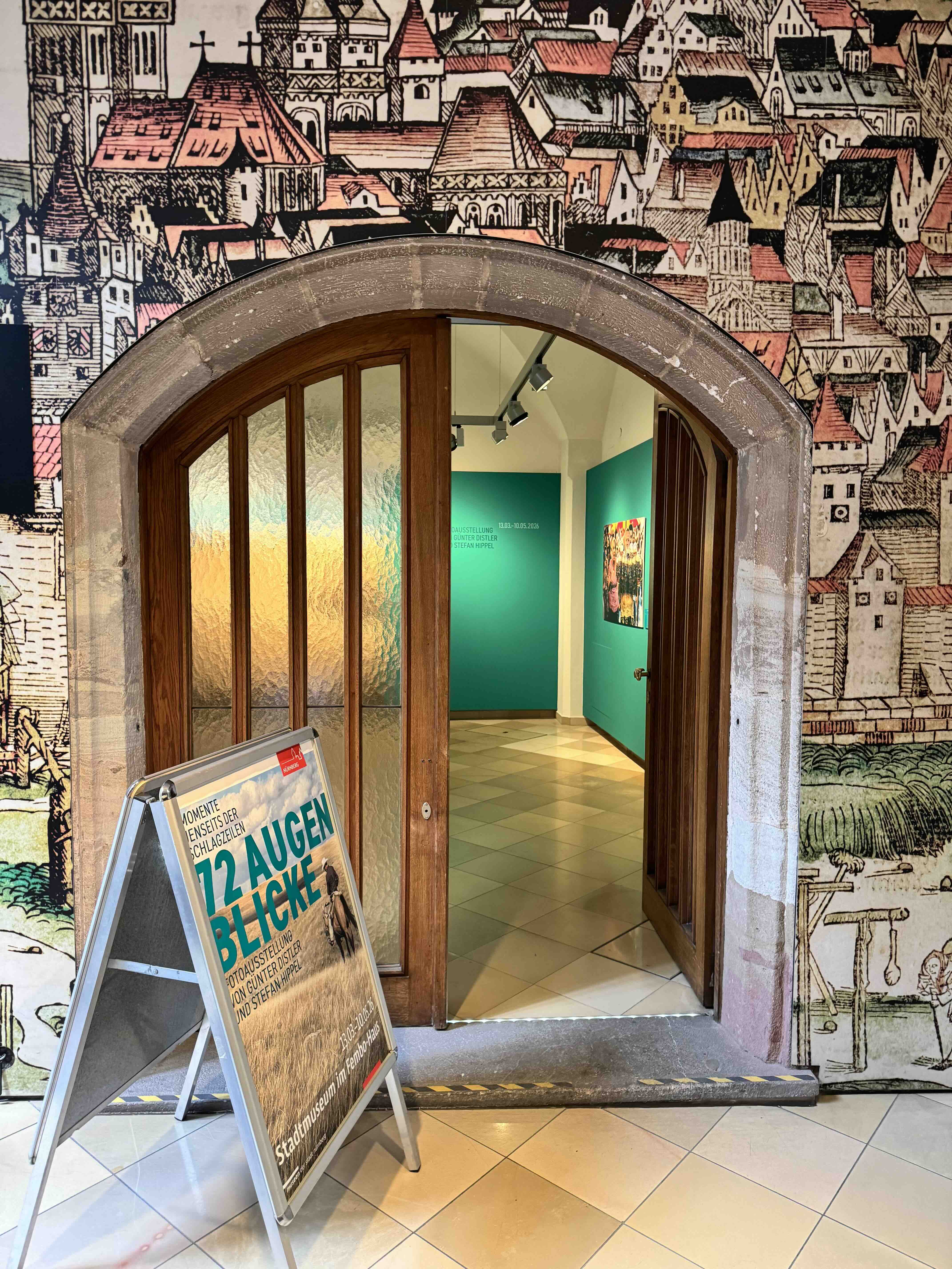 Ausstellung 72 Augenblicke von Günter Distler und Stefan Hippel im Fembo-Haus Nürnberg
