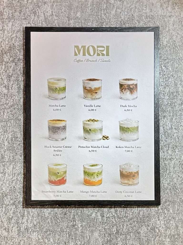 Matcha Getränkekarte im Café Mori Erlangen
