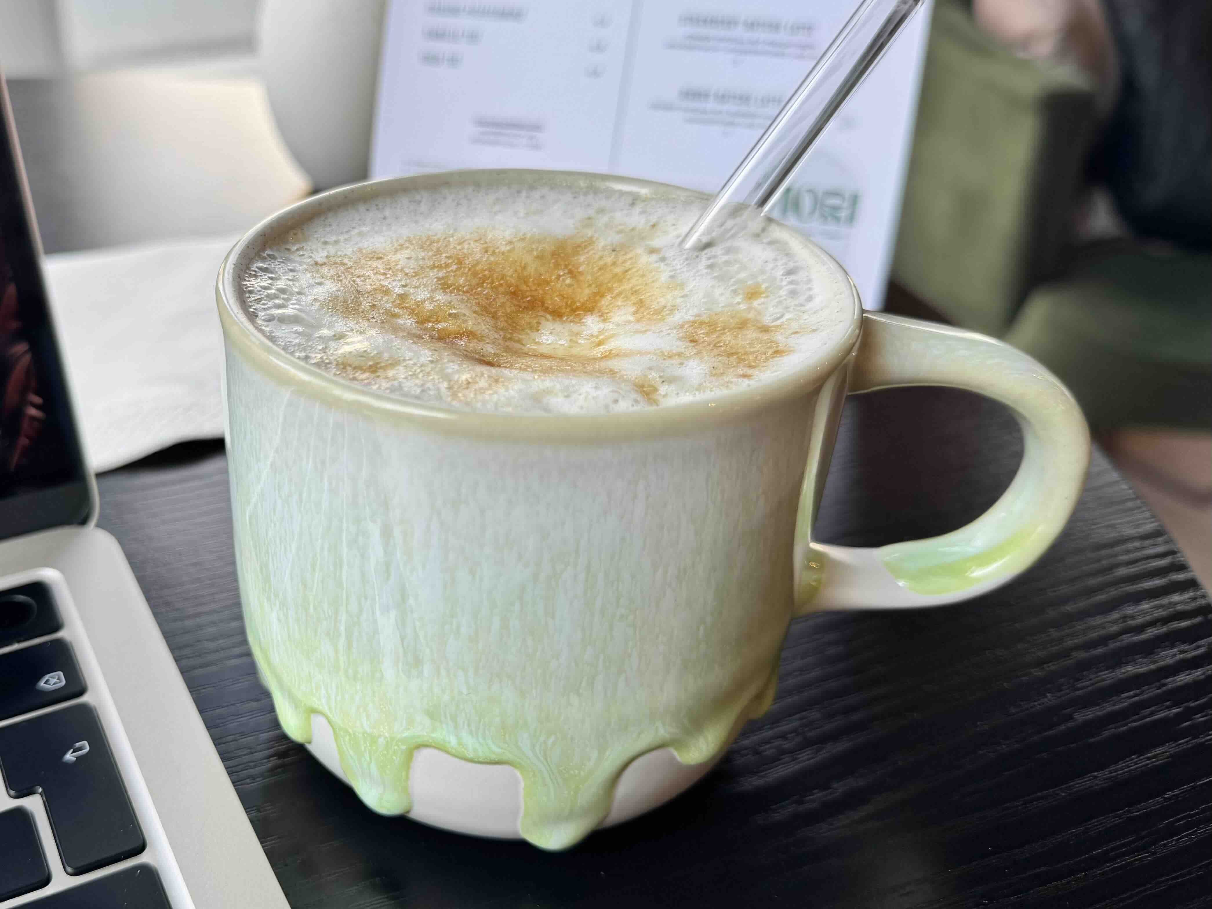 Black Sesame Creme Brûlée Kaffee