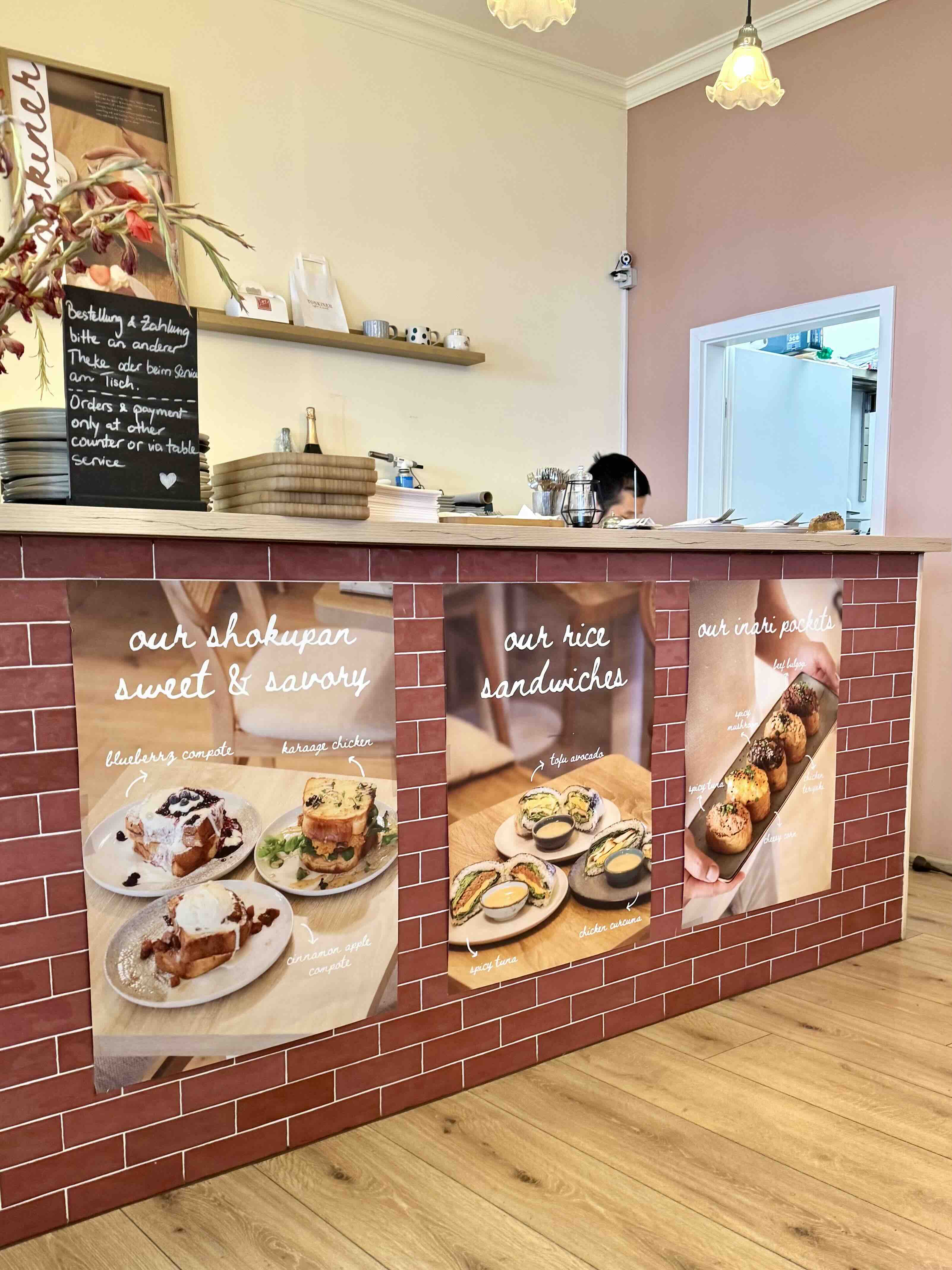 Tonkiner Café Nürnberg im Augustinerhof