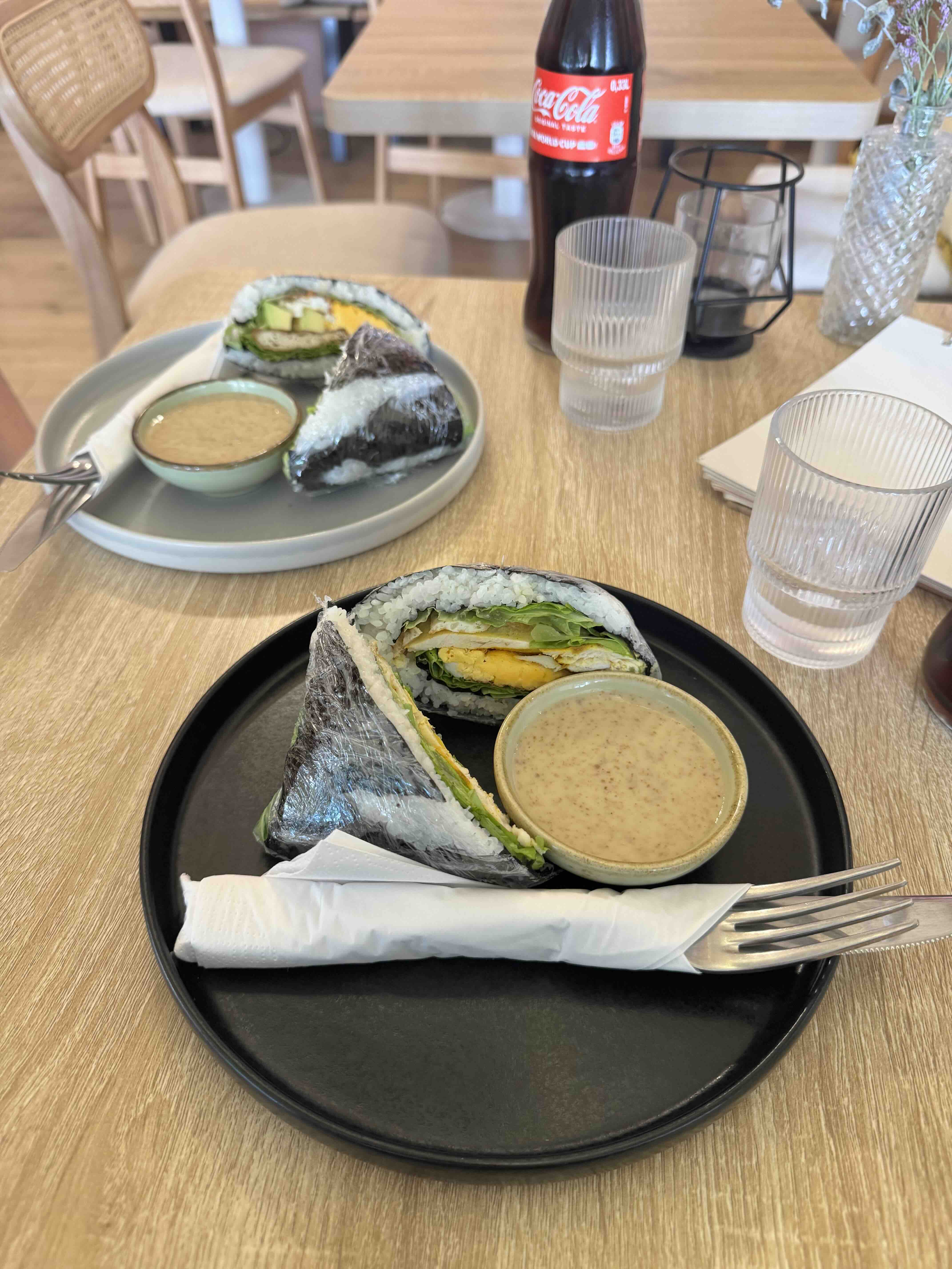 Rice Sandwich mit Chicken Curcuma im Tonkiner Café Nürnberg